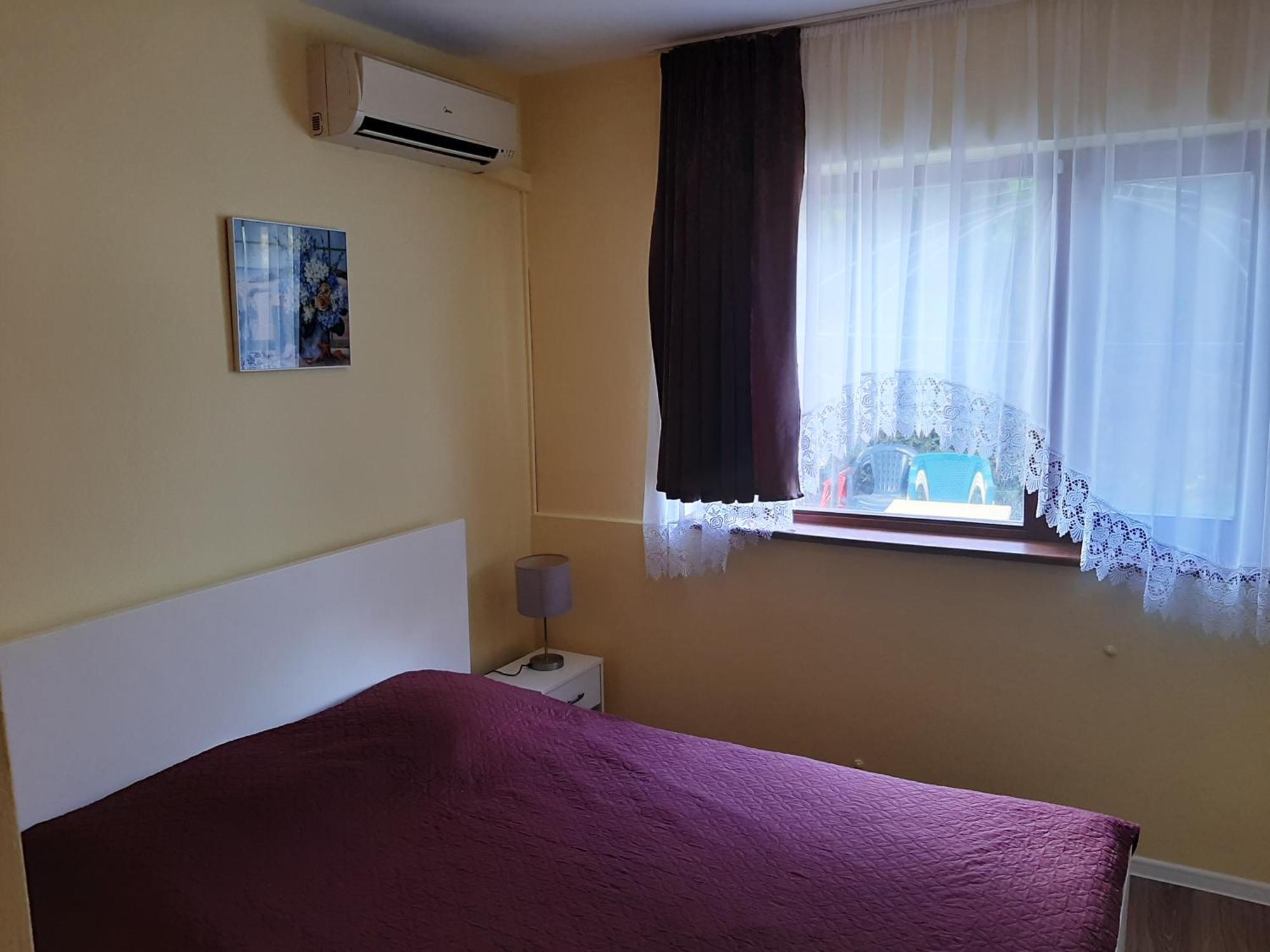 Guest House By The Captain Varna Buitenkant foto