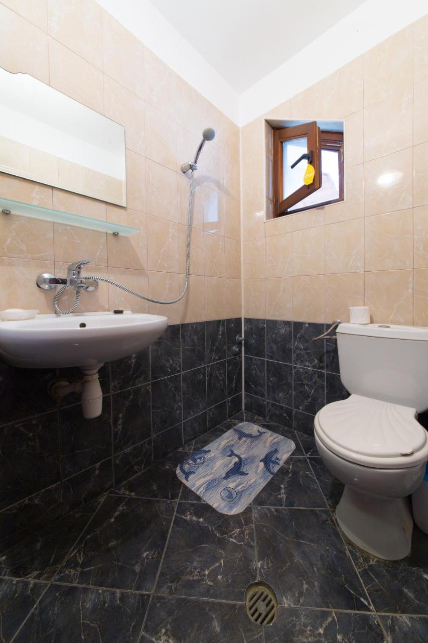 Guest House By The Captain Varna Buitenkant foto