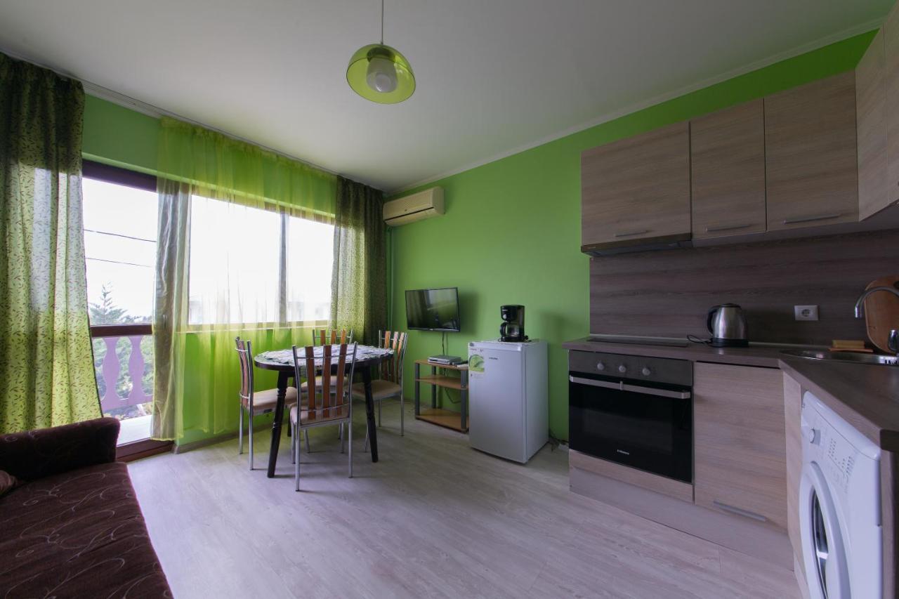 Guest House By The Captain Varna Buitenkant foto